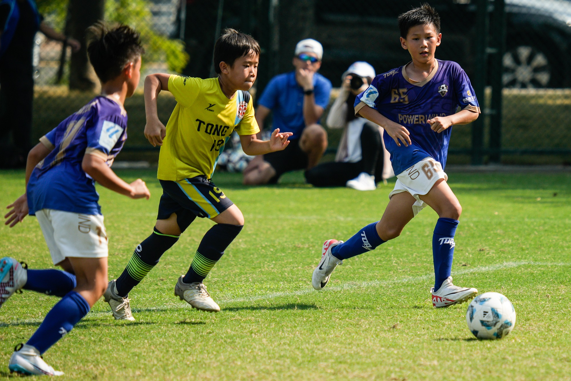 高雄地主球隊PWFC BLUE(藍)表現在水準內，首闖全國決賽。